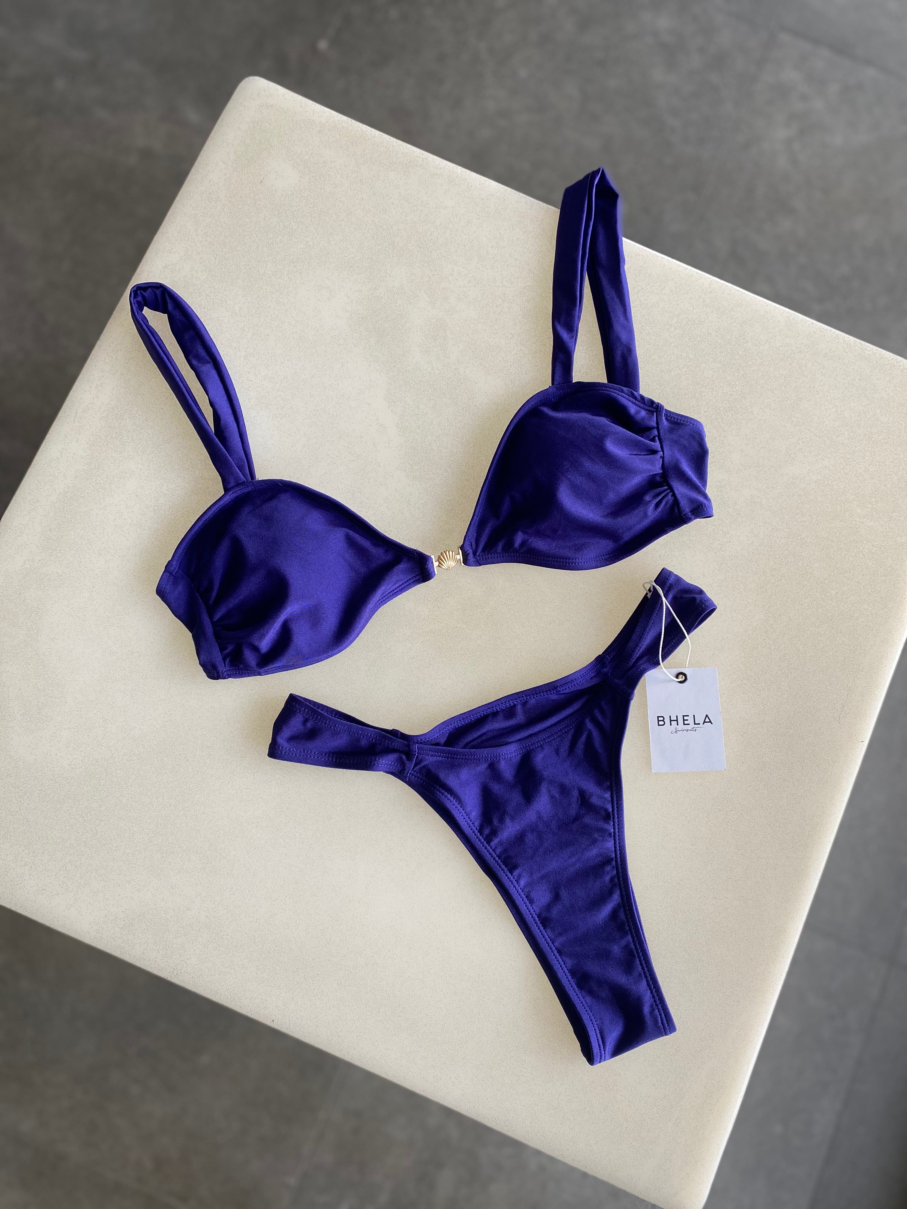 Bikini conchita de mar azul marino