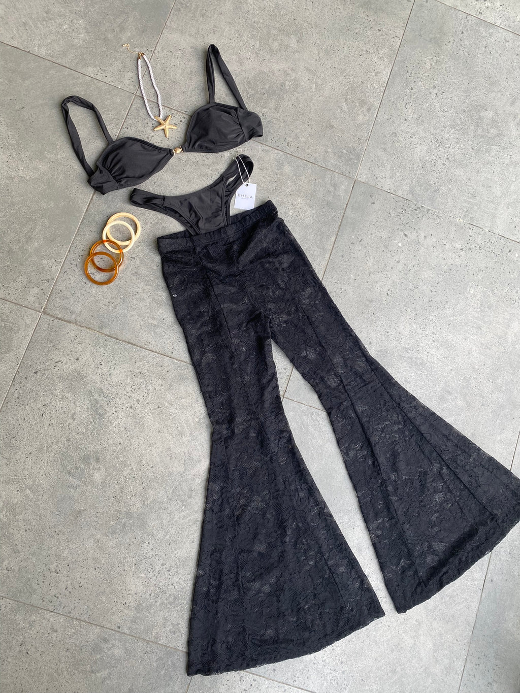 Pantalón de encaje negro