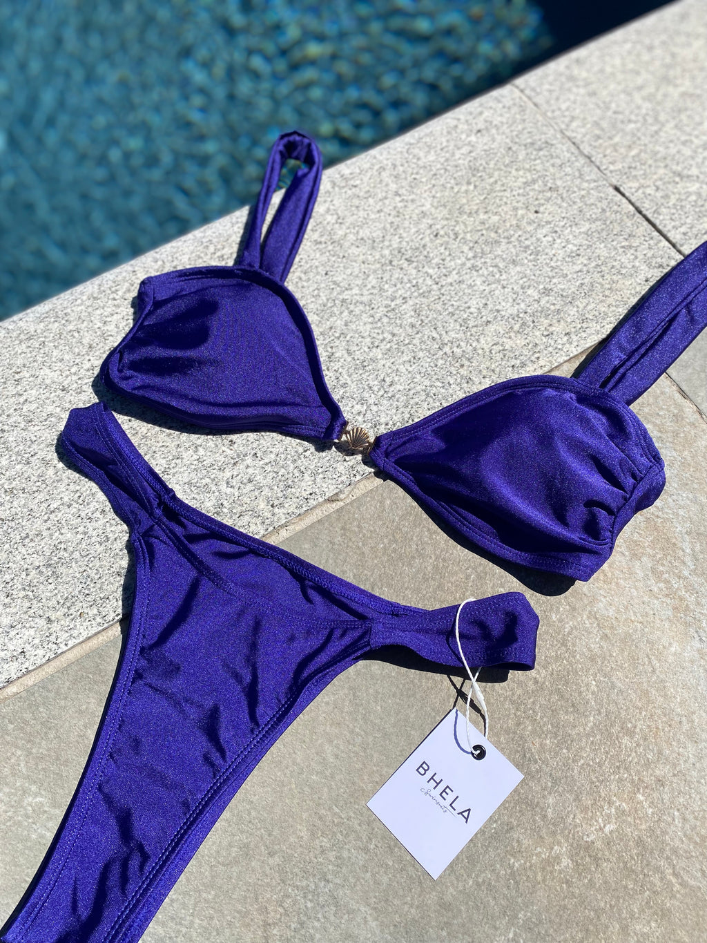 Bikini satinado azul marino