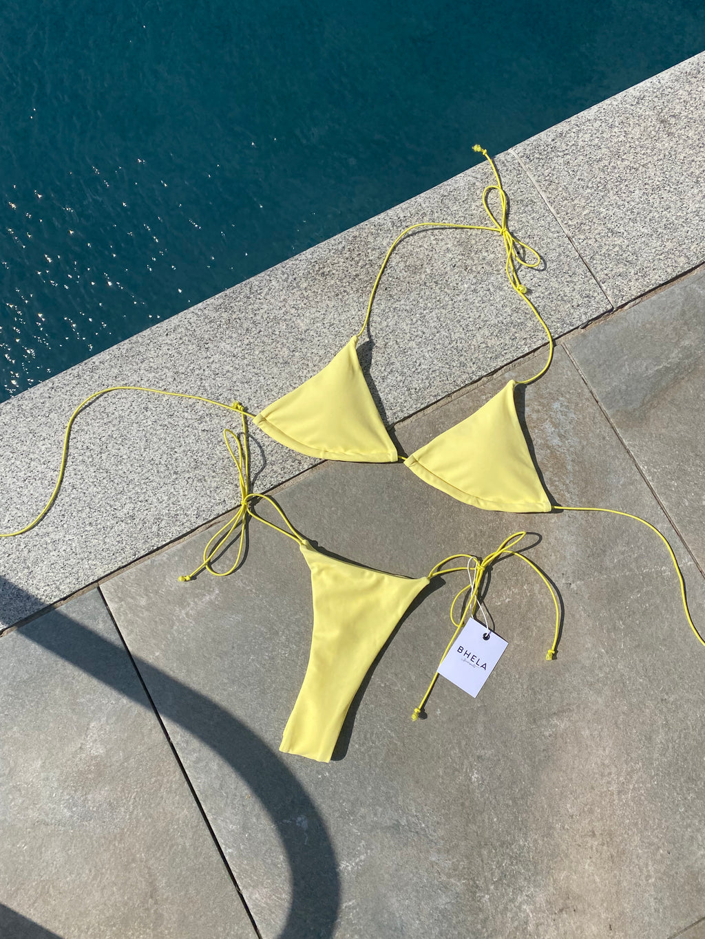 Bikini Bronceador amarillo claro