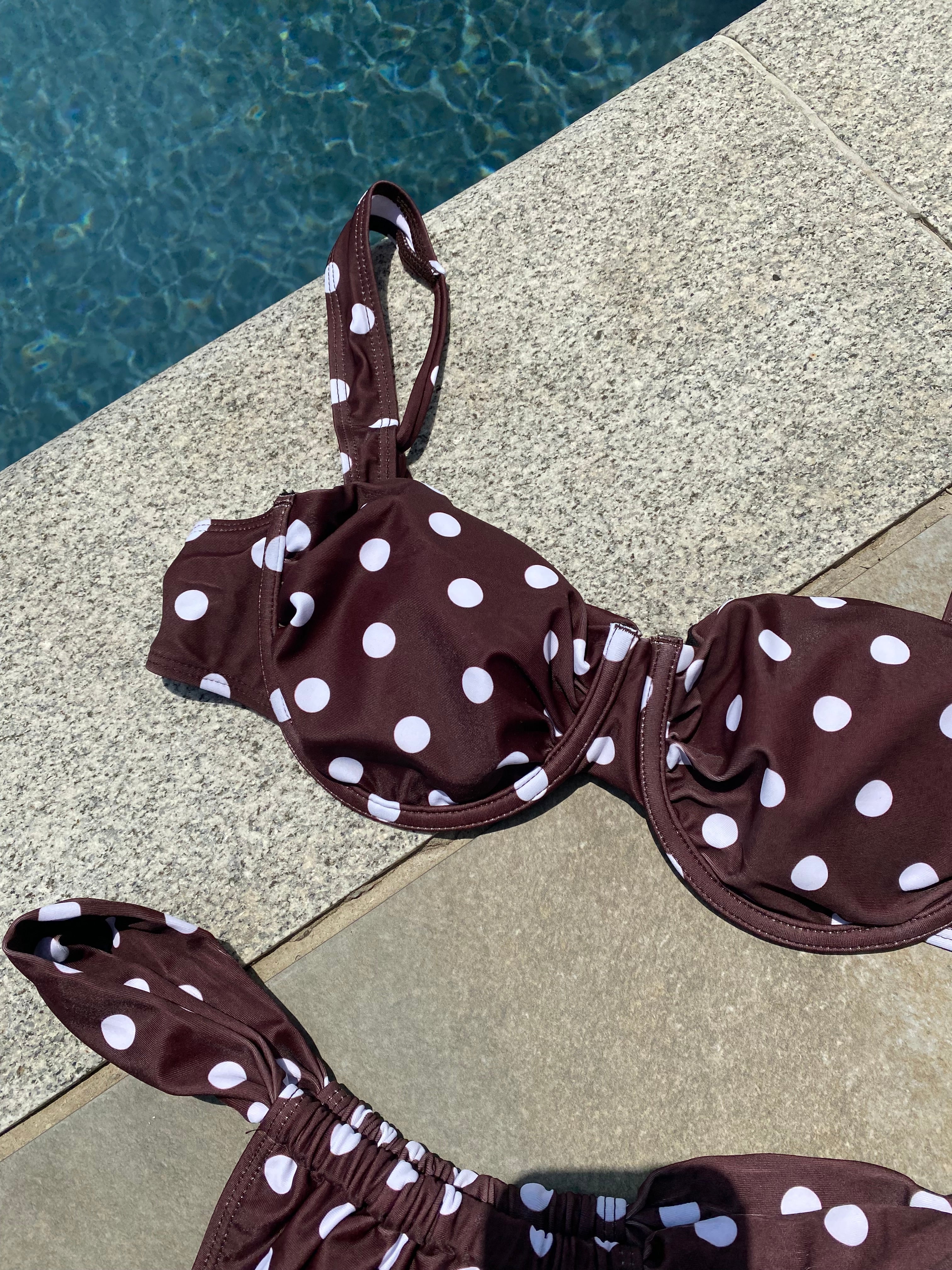 Bikini Polka Dots chocolate