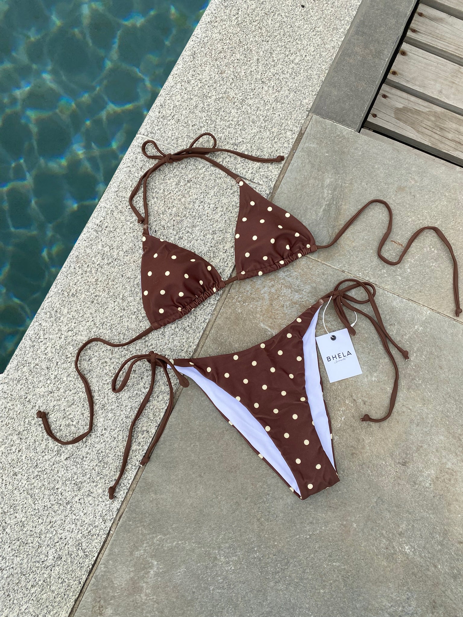 Bikini Polka Dots Café