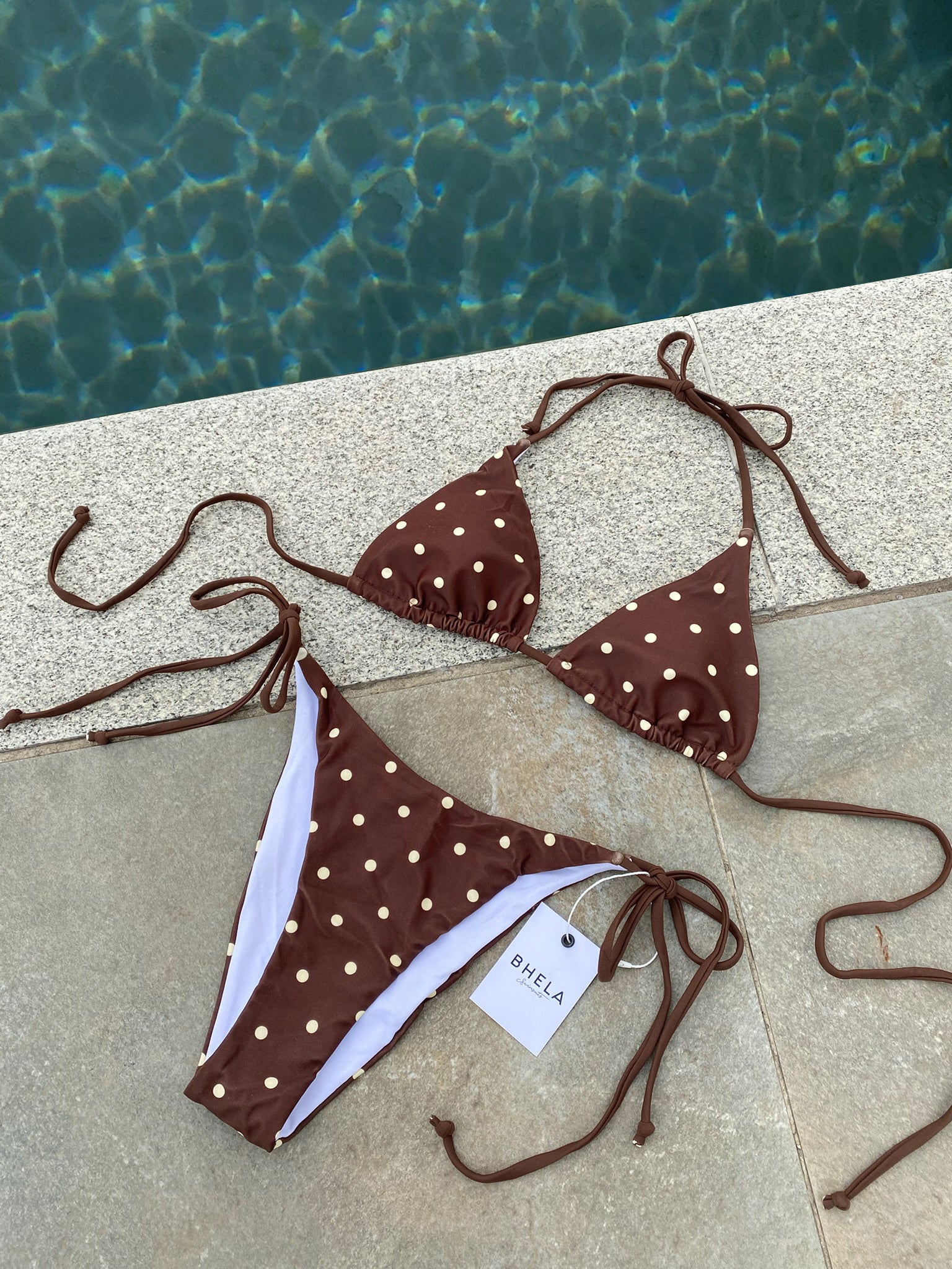 Bikini Polka Dots Café